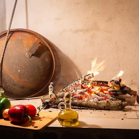 Cavalleria Rusticana With Heated Pool And Vineyard