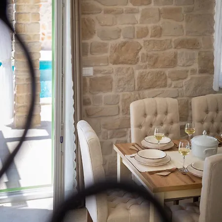 Villa Cavalleria Rusticana With Heated Pool And Vineyard Blizna Donja