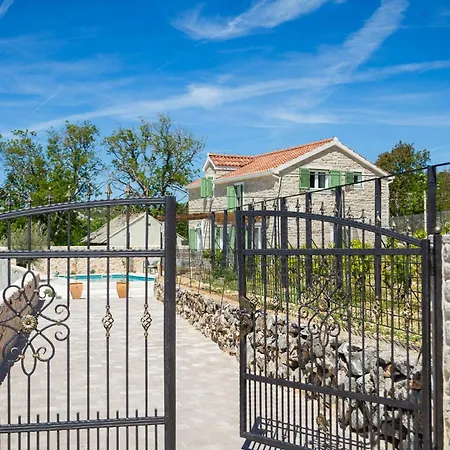 Cavalleria Rusticana With Heated Pool And Vineyard Villa *